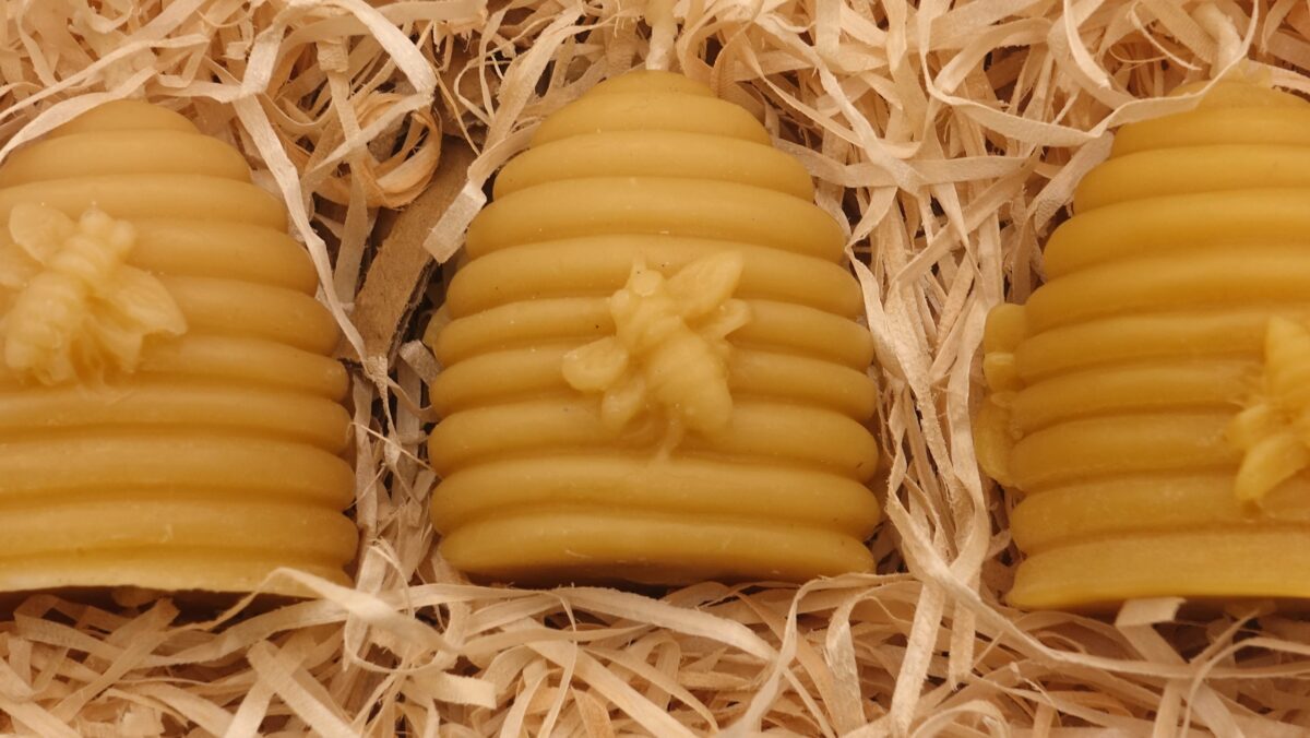 beeswax beehive candle