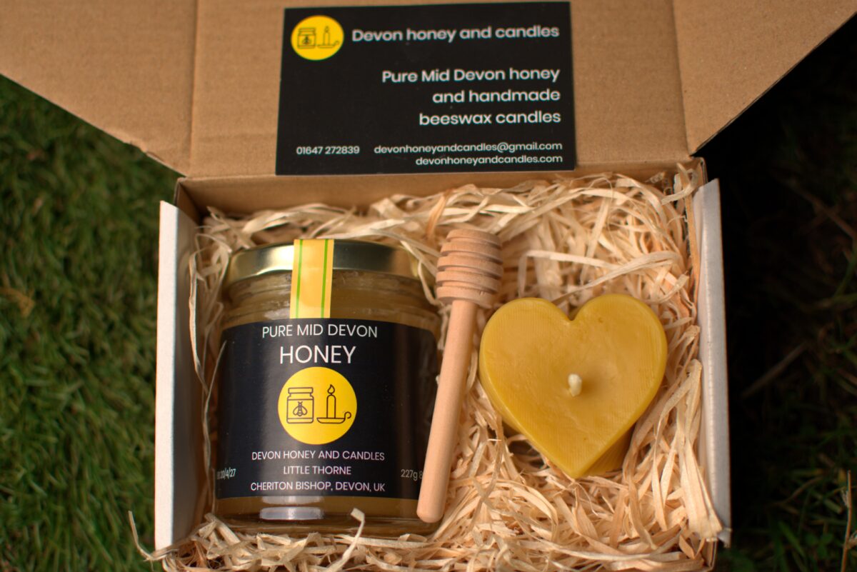 valentines day honey and candle gift set