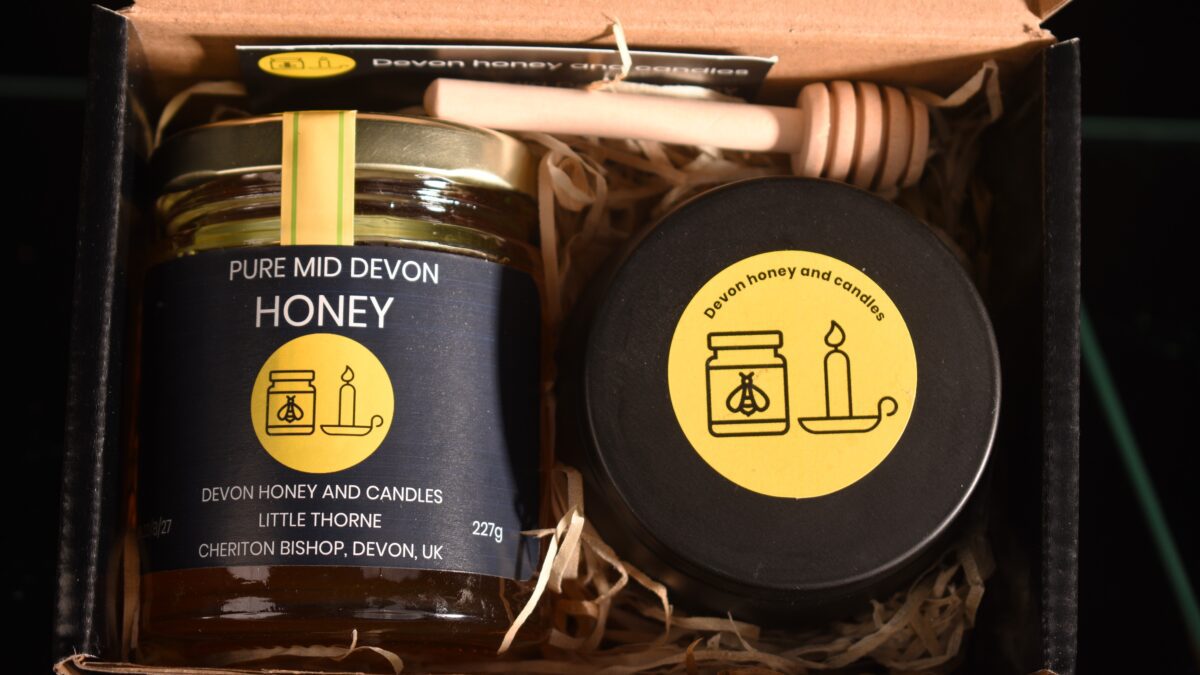 honey and candles gift set